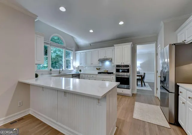 1st image of 6416 Oakleigh Pl, Alpharetta, GA 30005 | MLS# 10779112