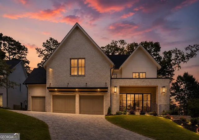 Photo 1 of Sale Pending at 3035 Parkridge Dr Ne, Brookhaven, GA 30319 | MLS# 10801054 | Listing updated on 2026-08-27