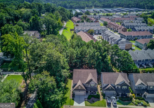 Photo 4 of Single family home for sale at 6144 Stella Light Dr, Flowery Branch, GA 30542 | MLS# 10835014 | Listing updated on 2026-09-20