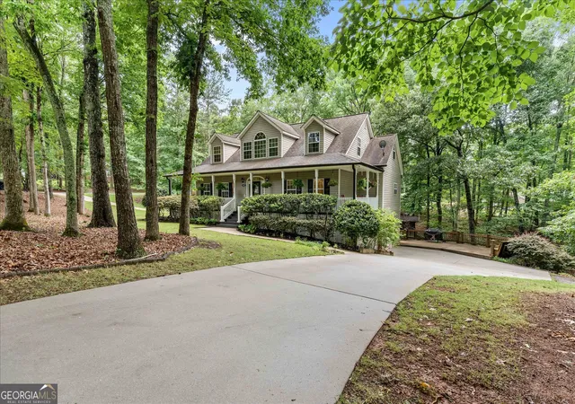 Photo 2 of Single family home for sale at 2135 Ashton Dr, Villa Rica, GA 30180 | MLS# 10772338 | Listing updated on 2026-08-25