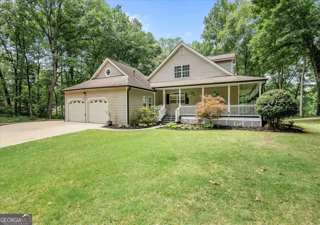 Photo 3 of Single family home for sale at 2135 Ashton Dr, Villa Rica, GA 30180 | MLS# 10772338 | Listing updated on 2026-08-25