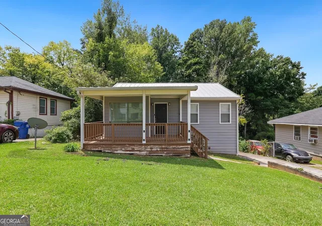 Photo 1 of Single family home for sale at 1296 Northwest Dr Nw, Atlanta, GA 30318 | MLS# 10836230 | Listing updated on 2026-09-14