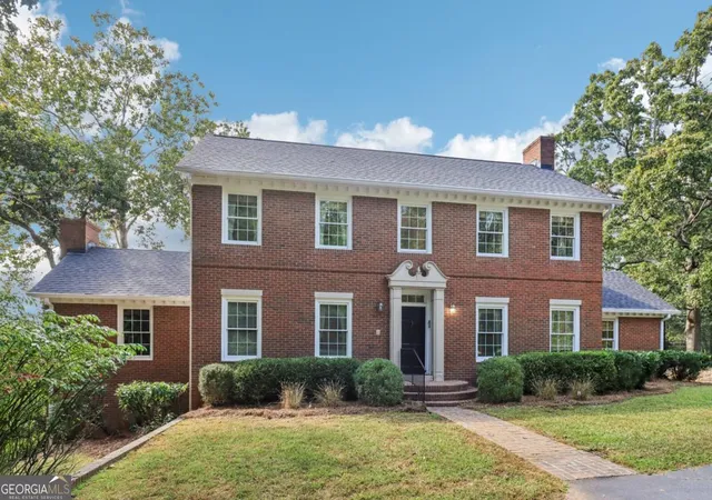 Photo 2 of Single family home for sale at 1441 Beaumont Dr Nw, Kennesaw, GA 30152 | MLS# 10674001 | Listing updated on 2026-08-25