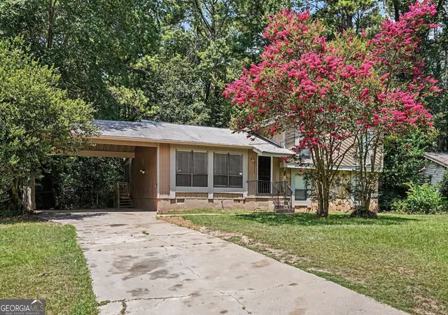 2nd image of 9262 Raven Dr, Jonesboro, GA 30238 | MLS# 10806268