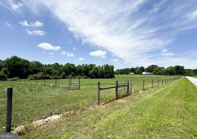 Homes for sale in Milner, GA | 454 Tom Bell Rd, Milner, GA 30257 | MLS# 10768565