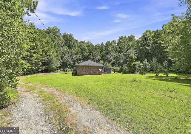 2nd image of 490 Mehaffey Dr, Fairburn, GA 30213 | MLS# 10825937