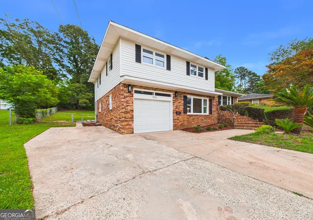 Photo 3 of Sale Pending at 514 Terrell St, Warner Robins, GA 31088 | MLS# 10813488 | Listing updated on 2026-08-24