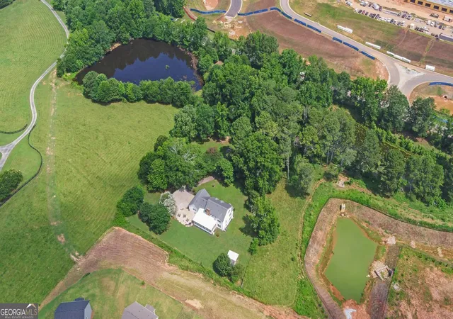 Photo 2 of Single family home for sale at 6077 Highway 332, Hoschton, GA 30548 | MLS# 10797758 | Listing updated on 2026-09-03