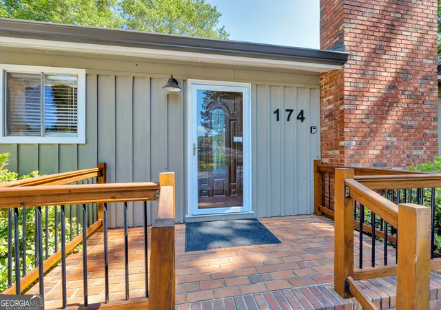 2nd image of 174 Rosewood Cir, Hartwell, GA 30643 | MLS# 10803710