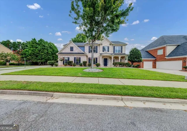 Photo 1 of Sale Pending at 3139 Abbey Dr Sw, Atlanta, GA 30331 | MLS# 10826519 | Listing updated on 2026-08-31
