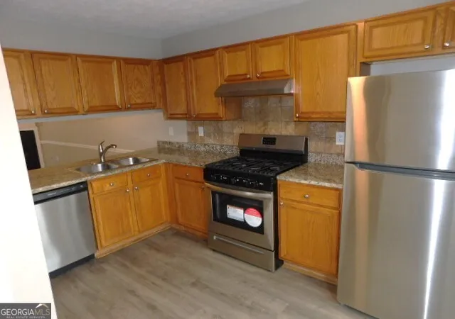 Photo 3 of Sale Pending at 51 Barrington Pl, Marietta, GA 30066 | MLS# 10757217 | Listing updated on 2026-08-27