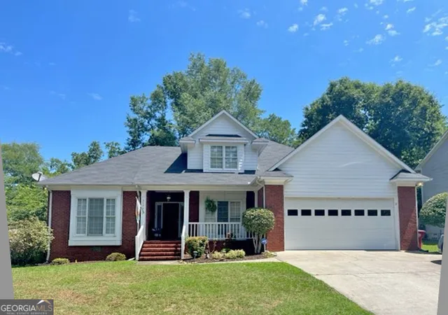 Photo 1 of Single family home for sale at 3175 Stinsonville Rd, Macon, GA 31204 | MLS# 10817722 | Listing updated on 2026-08-17