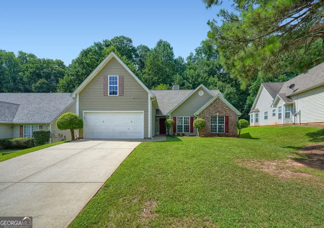1st image of 348 Lee Miller Dr, Suwanee, GA 30024 | MLS# 10809773