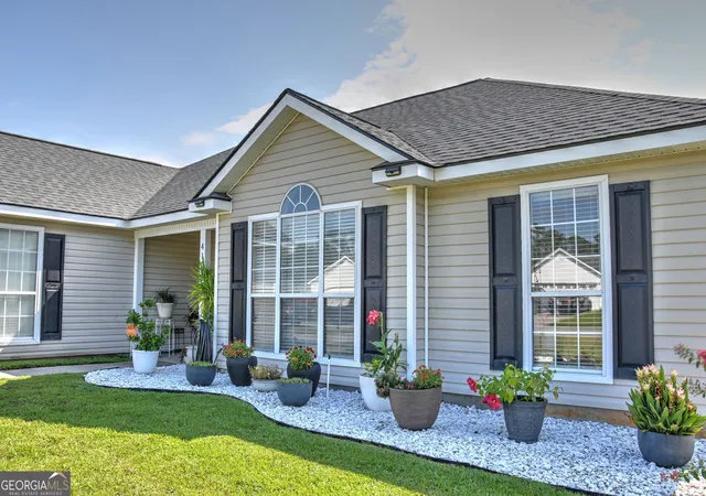 Photo 3 of Single family home for sale at 4105 Rein Wy, Valdosta, GA 31605 | MLS# 10834238 | Listing updated on 2026-09-10