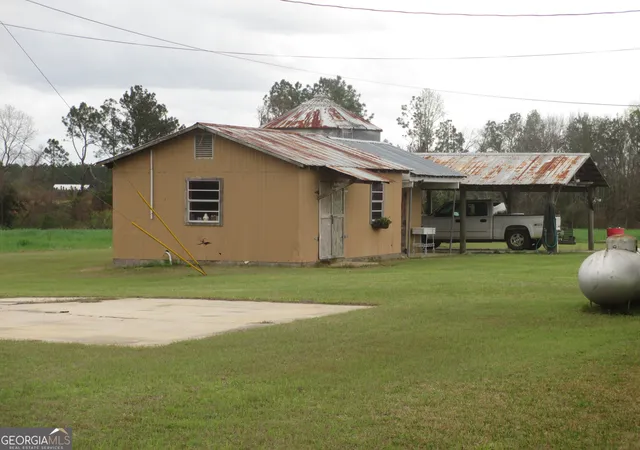 Photo 4 of House for sale at 84 Comer Yawn Rd, Hazlehurst, GA 31539 | MLS# 10705985 | Listing updated on 2026-09-30