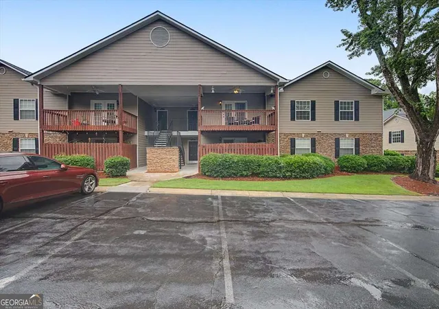 2nd image of 604 Brighton Pt, Sandy Springs, GA 30328 | MLS# 10789271