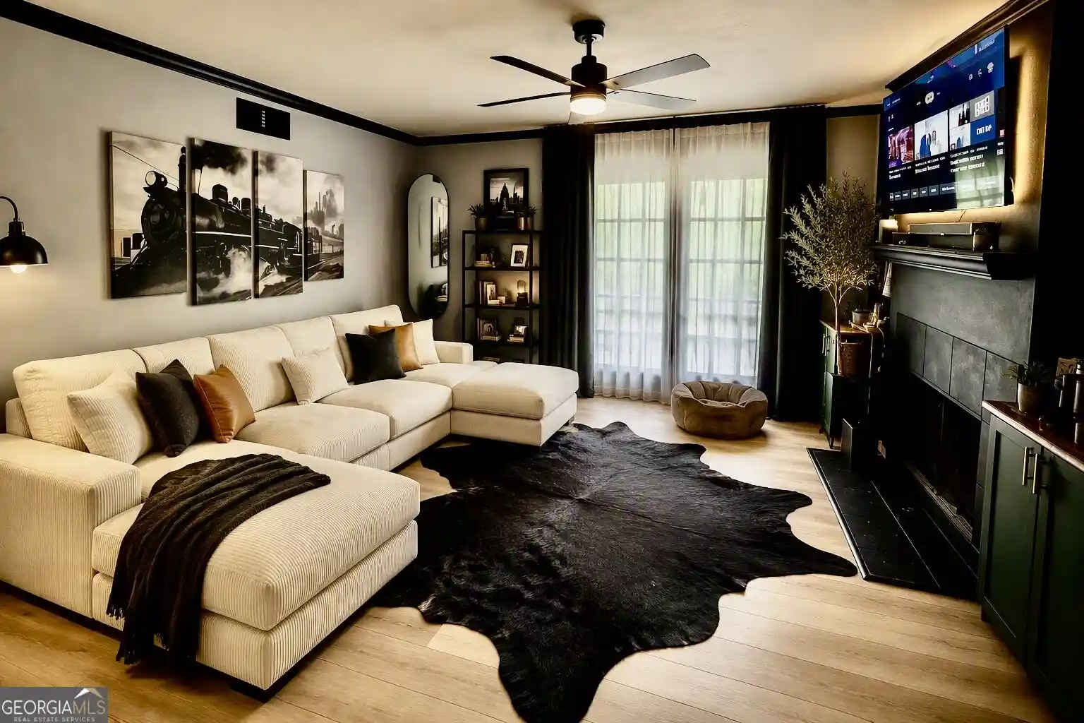 Photo 1 of Condo for sale at 1150 Collier Rd Nw E3, Atlanta, GA 30318 | MLS# 10876317 | Listing updated on 2026-10-21