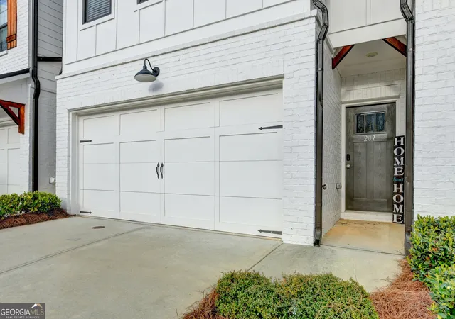 Photo 2 of Townhouse for sale at 207 N Auburn Landing Pl, Auburn, GA 30011 | MLS# 10726331 | Listing updated on 2026-04-22