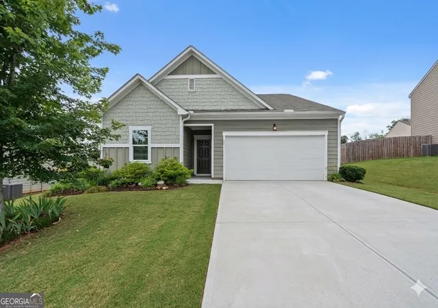 Photo 2 of Single family home for sale at 77 Shepard Dr, Dawsonville, GA 30534 | MLS# 10782831 | Listing updated on 2026-08-19