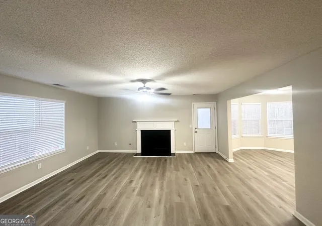 Photo 4 of Single family home for sale at 2940 Highland Hill Pkwy, Douglasville, GA 30135 | MLS# 10492952 | Listing updated on 2026-10-03