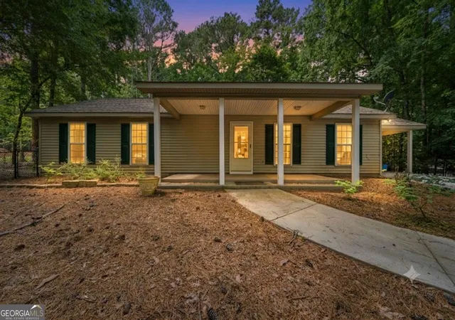 Photo 1 of Single family home for sale at 372 E Riverbend Dr, Eatonton, GA 31024 | MLS# 10807052 | Listing updated on 2026-09-09