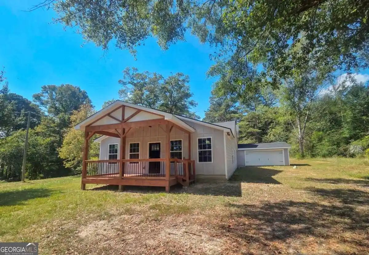 Photo 1 of Single family home for sale at 2292 Holly Springs Rd, Rockmart, GA 30153 | MLS# 10873396 | Listing updated on 2026-10-29