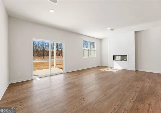 Photo 2 of Sale Pending at 2070 Underwood Dr #27, Lawrenceville, GA 30043 | MLS# 10828910 | Listing updated on 2026-09-14