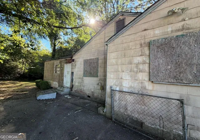 Photo 2 of Single family home for sale at 3074 Delowe Dr, Atlanta, GA 30344 | MLS# 10881602 | Listing updated on 2026-10-30