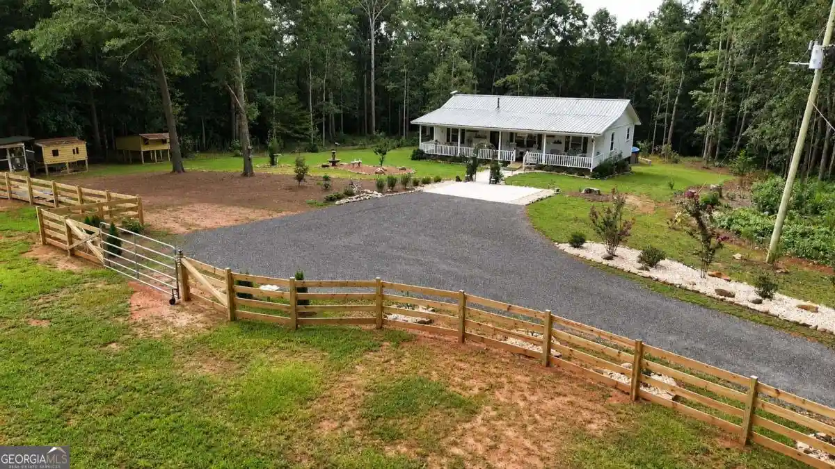 Single family home for sale at 2014 Athens Rd, Royston, GA 30662 | MLS# 10813415