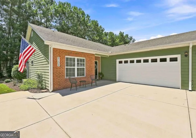 1st image of 2102 Commonwealth Cir, Newnan, GA 30263 | MLS# 10829797