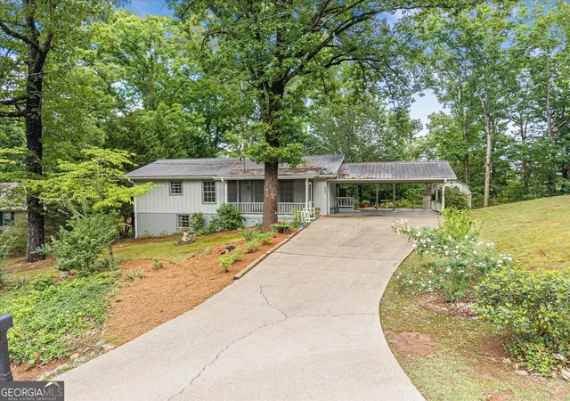 Photo 1 of Single family home for sale at 3946 Fraser Cir, Gainesville, GA 30506 | MLS# 10740862 | Listing updated on 2026-09-03