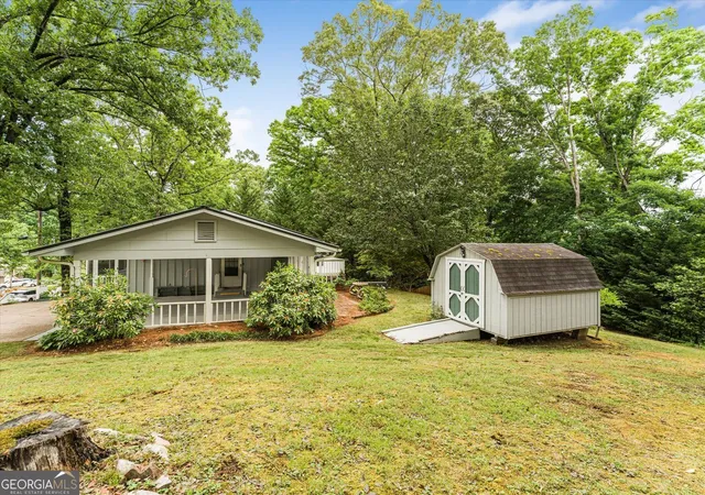 Photo 3 of Single family home for sale at 3946 Fraser Cir, Gainesville, GA 30506 | MLS# 10740862 | Listing updated on 2026-09-03