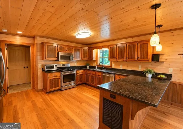 3rd image of 240 Spirits Knob, Morganton, GA 30560 | MLS# 10816163