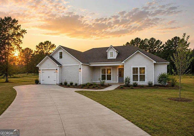 Photo 1 of Sale Pending at 192 Old Brookfield Rd, Tifton, GA 31794 | MLS# 10808378 | Listing updated on 2026-08-20