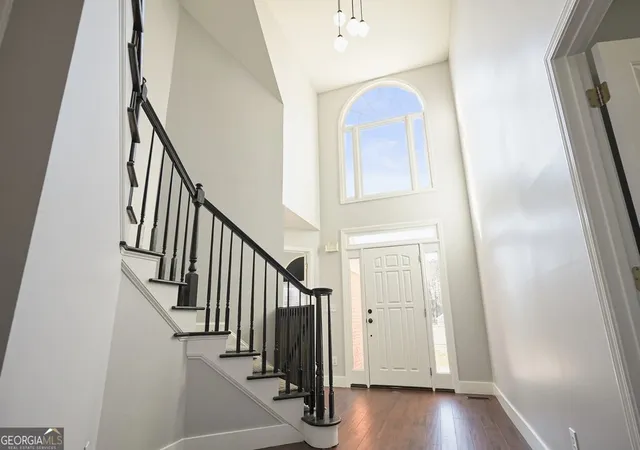 Photo 4 of Single family home for sale at 2102 Kendall Close Nw, Acworth, GA 30102 | MLS# 10791088 | Listing updated on 2026-10-01
