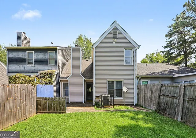 Photo 17 of Townhouse for sale at 384 Lakeridge Ct, Riverdale, GA 30274 | MLS# 10829993 | Listing updated on 2026-09-03