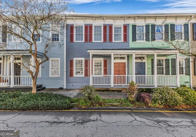 Photo 2 of Sale Pending at 444 Price St, Savannah, GA 31401 | MLS# 10808198 | Listing updated on 2026-09-11