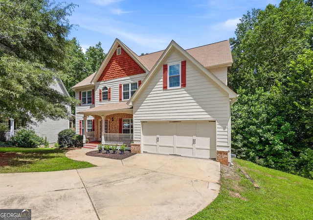 Photo 1 of Single family home for sale at 3970 Walnut Grove Wy, Gainesville, GA 30506 | MLS# 10820779 | Listing updated on 2026-09-10