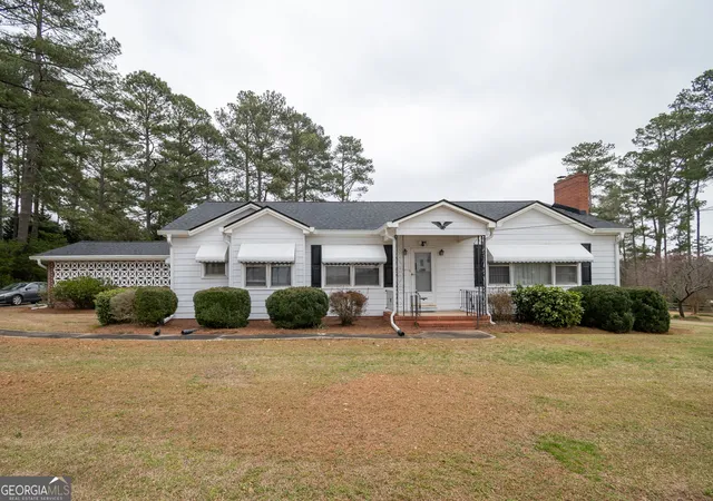 Photo 2 of Single family home for sale at 253 Woodland Dr, Winder, GA 30680 | MLS# 10715691 | Listing updated on 2026-06-01