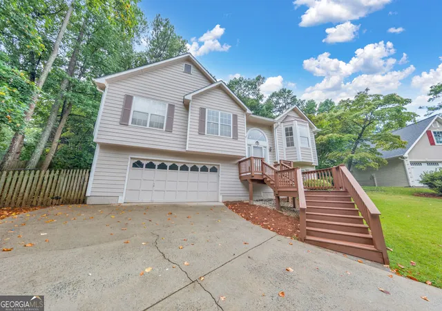 Photo 2 of Single family home for sale at 2588 Kennesaw Springs Ct Nw, Kennesaw, GA 30144 | MLS# 10835010 | Listing updated on 2026-09-11