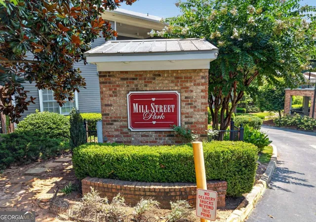 32nd image of 210 Creek View Ln #201, Roswell, GA 30075 | MLS# 10821090