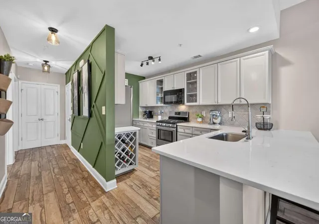 5th image of 210 Creek View Ln #201, Roswell, GA 30075 | MLS# 10821090