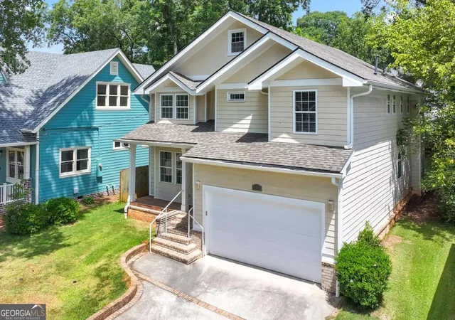 Photo 2 of Single family home for sale at 1578 Lincoln Ave Se, Atlanta, GA 30317 | MLS# 10774045 | Listing updated on 2026-09-01