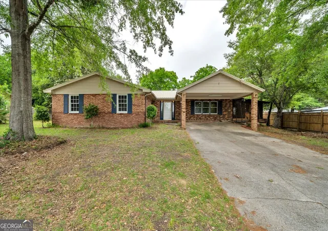 3rd image of 111 Weaver Rd, Warner Robins, GA 31093 | MLS# 10755627