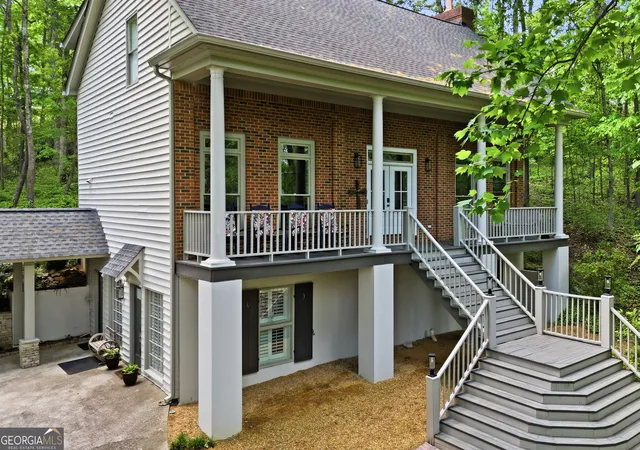Photo 2 of Single family home for sale at 130 Farm Hl Cir, Roswell, GA 30075 | MLS# 10740797 | Listing updated on 2026-08-02