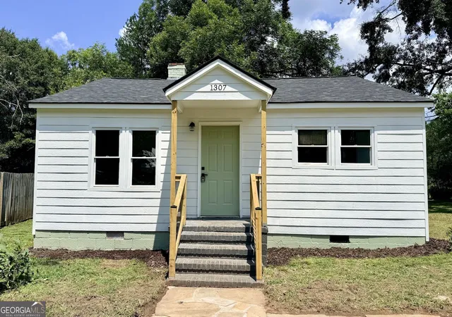 1st image of 1307 Lucky St, Griffin, GA 30223 | MLS# 10832080