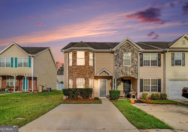 Photo 1 of Sale Pending at 6865 Mountain Cir, Riverdale, GA 30274 | MLS# 10831314 | Listing updated on 2026-09-17