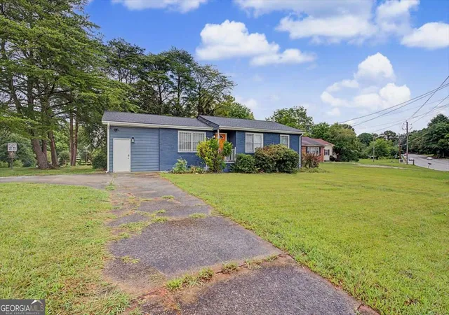 4th image of 1400 Columbia Dr, Decatur, GA 30032 | MLS# 10807401