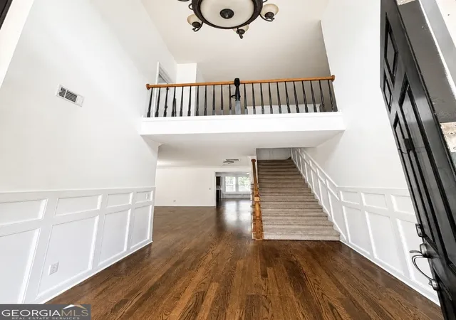Photo 4 of Single family home for sale at 320 New Point Ln, Canton, GA 30114 | MLS# 10804954 | Listing updated on 2026-09-29