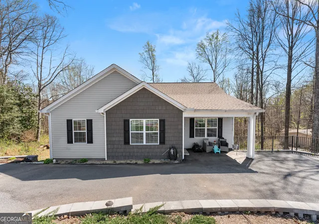 1st image of 426 Old Clarksville Hwy, Cleveland, GA 30528 | MLS# 10717638
